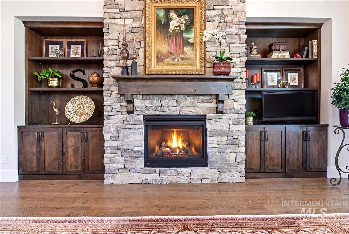 594 S Devon Ave, Star, Idaho 83669, 4 Bedrooms, 3.5 Bathrooms, Residential For Sale, Price $1,199,900, 98988078