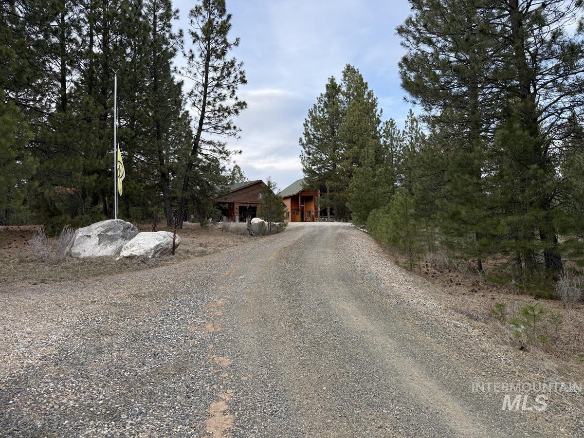 515 Cabarton Road, Cascade, Idaho 83611, 3 Bedrooms, 3 Bathrooms, Residential For Sale, Price $1,750,000, 98988079