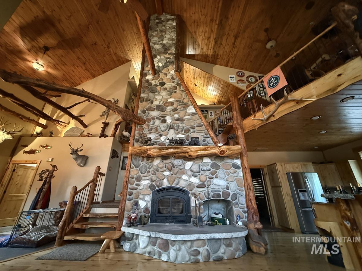 515 Cabarton Road, Cascade, Idaho 83611, 3 Bedrooms, 3 Bathrooms, Residential For Sale, Price $1,750,000, 98988079