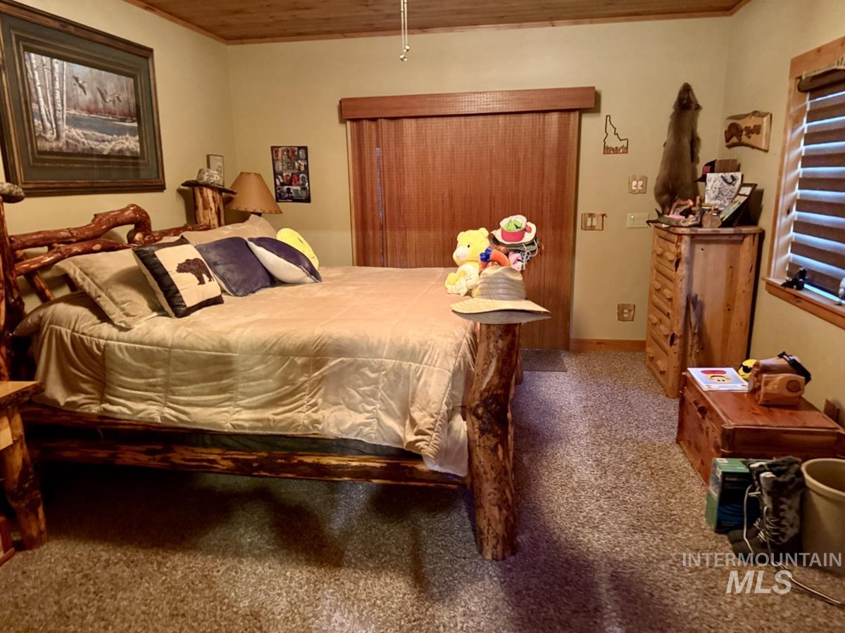 515 Cabarton Road, Cascade, Idaho 83611, 3 Bedrooms, 3 Bathrooms, Residential For Sale, Price $1,750,000, 98988079