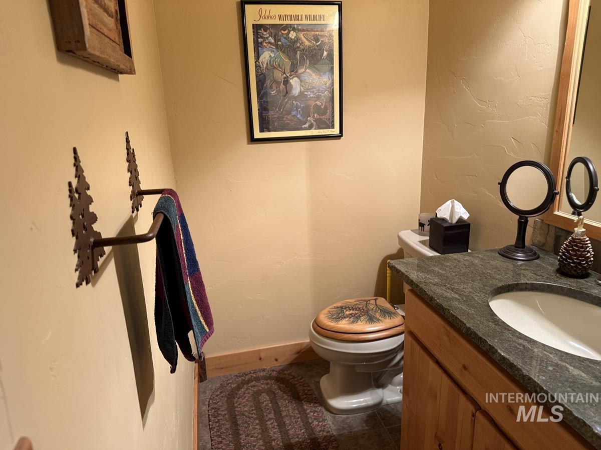 515 Cabarton Road, Cascade, Idaho 83611, 3 Bedrooms, 3 Bathrooms, Residential For Sale, Price $1,750,000, 98988079