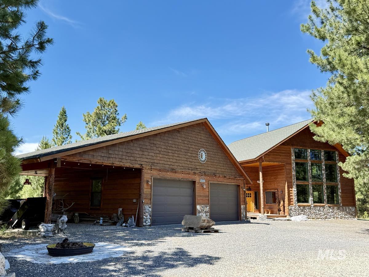 515 Cabarton Road, Cascade, Idaho 83611, 3 Bedrooms, 3 Bathrooms, Residential For Sale, Price $1,750,000, 98988079