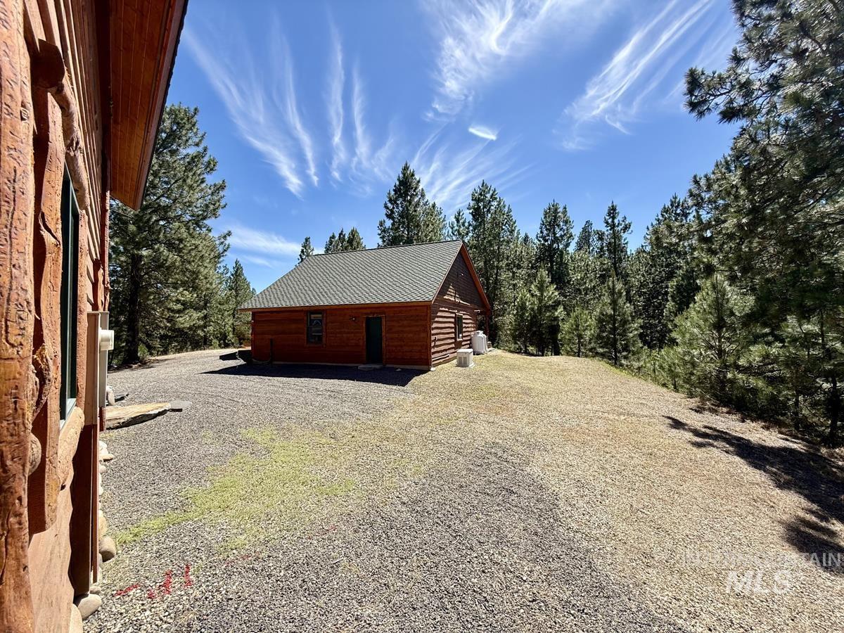 515 Cabarton Road, Cascade, Idaho 83611, 3 Bedrooms, 3 Bathrooms, Residential For Sale, Price $1,750,000, 98988079