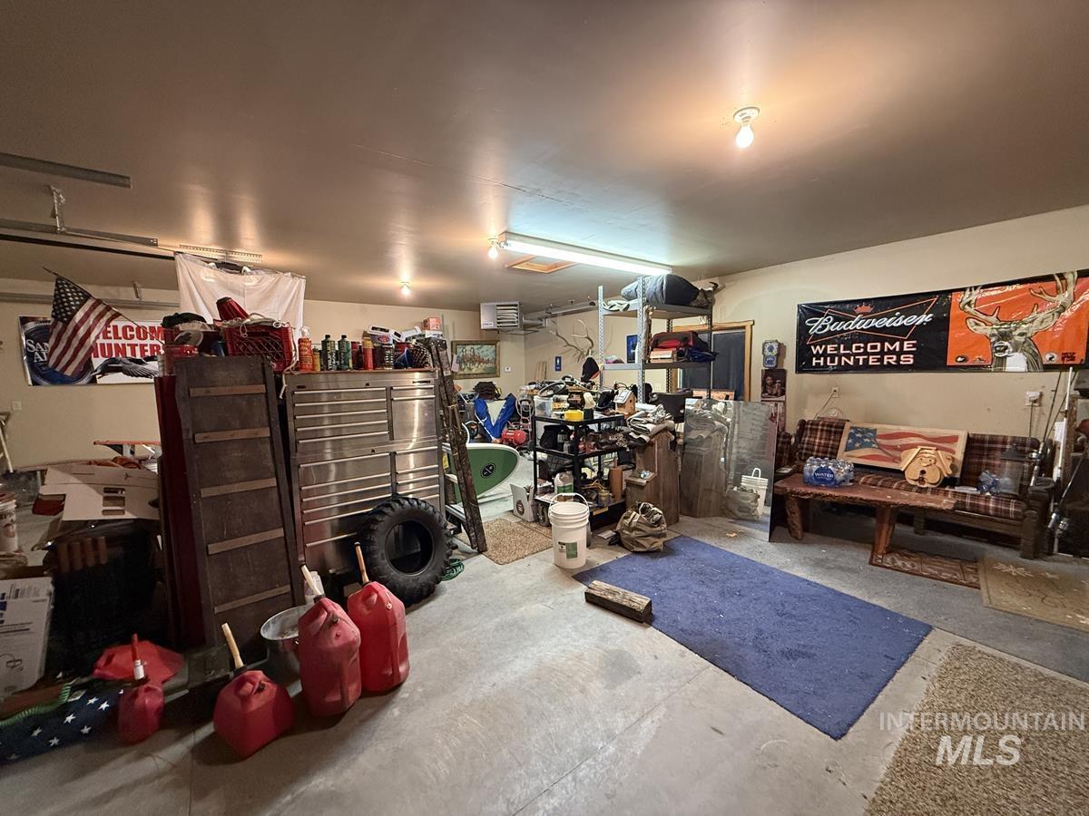 515 Cabarton Road, Cascade, Idaho 83611, 3 Bedrooms, 3 Bathrooms, Residential For Sale, Price $1,750,000, 98988079
