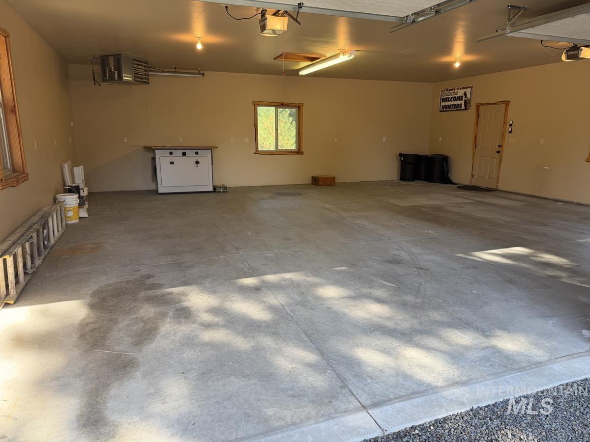 515 Cabarton Road, Cascade, Idaho 83611, 3 Bedrooms, 3 Bathrooms, Residential For Sale, Price $1,750,000, 98988079