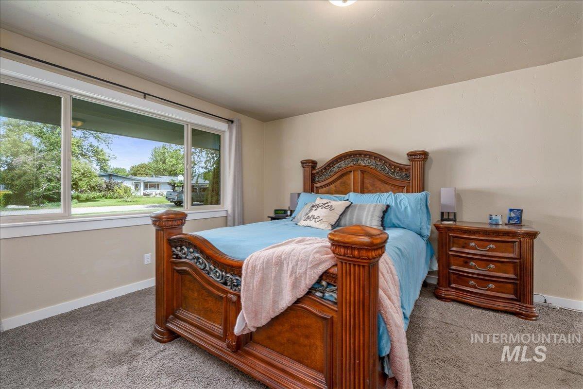 4125 E Green Meadow Dr, Meridian, Idaho 83646-5813, 4 Bedrooms, 2.5 Bathrooms, Residential For Sale, Price $875,000,MLS 98988080
