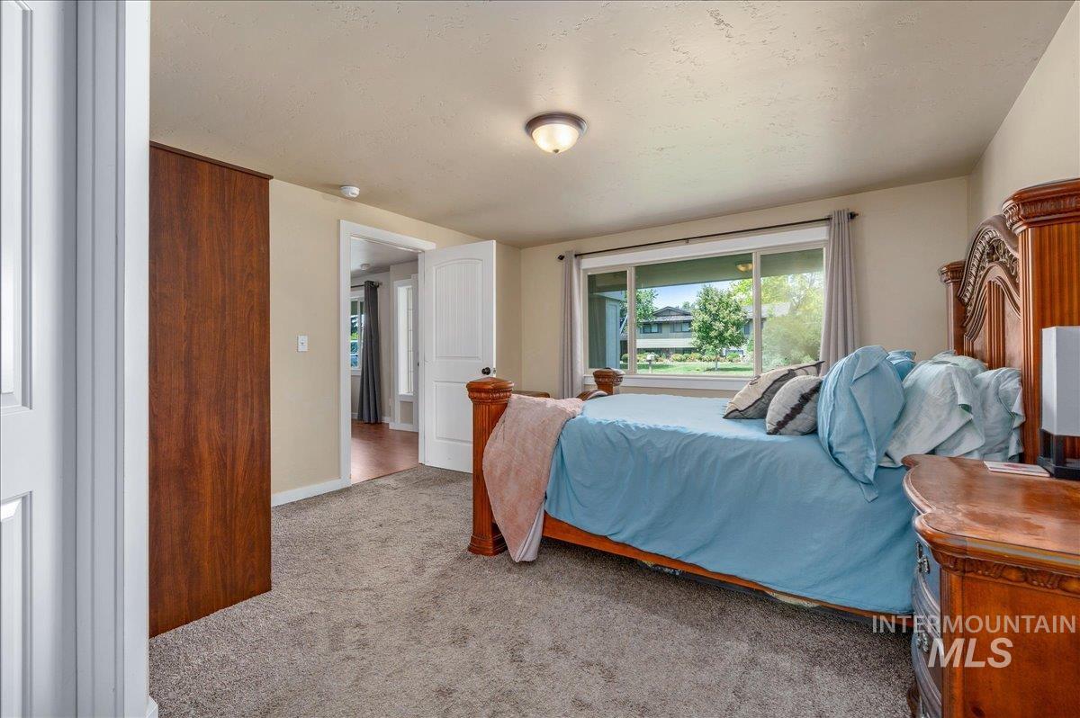 4125 E Green Meadow Dr, Meridian, Idaho 83646-5813, 4 Bedrooms, 2.5 Bathrooms, Residential For Sale, Price $875,000,MLS 98988080