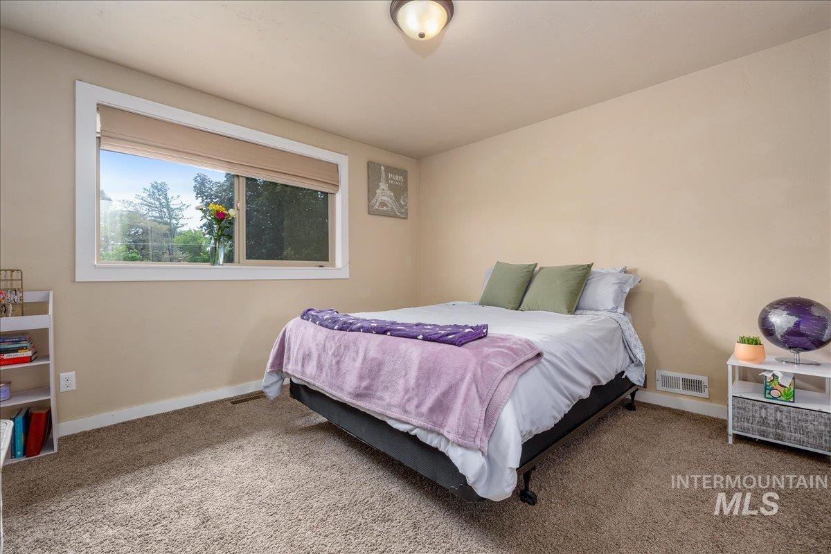 4125 E Green Meadow Dr, Meridian, Idaho 83646-5813, 4 Bedrooms, 2.5 Bathrooms, Residential For Sale, Price $875,000,MLS 98988080