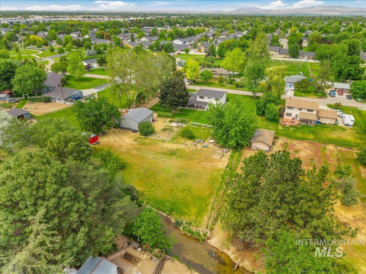 4125 E Green Meadow Dr, Meridian, Idaho 83646-5813, 4 Bedrooms, 2.5 Bathrooms, Residential For Sale, Price $875,000,MLS 98988080