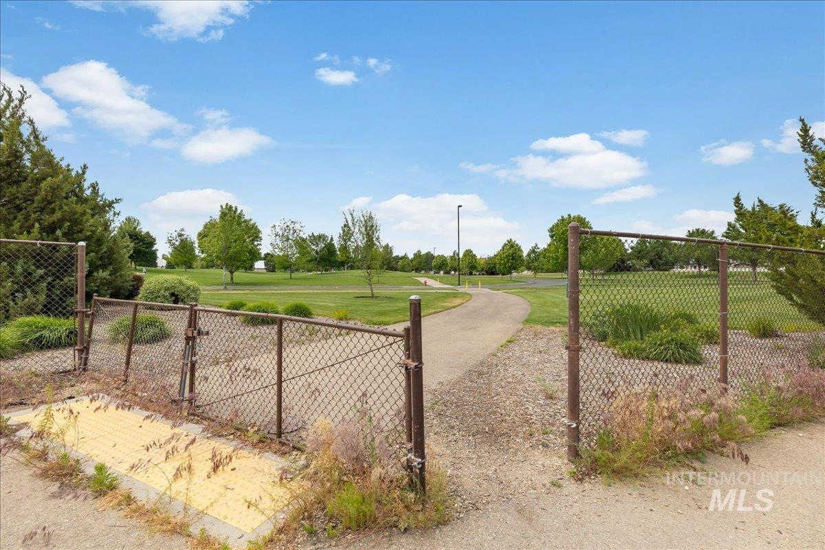 4125 E Green Meadow Dr, Meridian, Idaho 83646-5813, 4 Bedrooms, 2.5 Bathrooms, Residential For Sale, Price $875,000,MLS 98988080