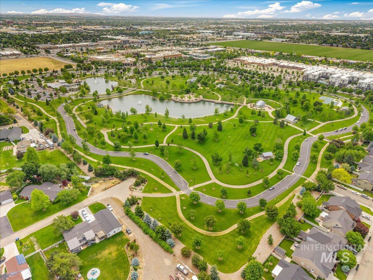 4125 E Green Meadow Dr, Meridian, Idaho 83646-5813, 4 Bedrooms, 2.5 Bathrooms, Residential For Sale, Price $875,000,MLS 98988080