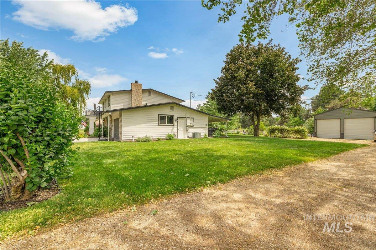 4125 E Green Meadow Dr, Meridian, Idaho 83646-5813, 4 Bedrooms, 2.5 Bathrooms, Residential For Sale, Price $875,000,MLS 98988080