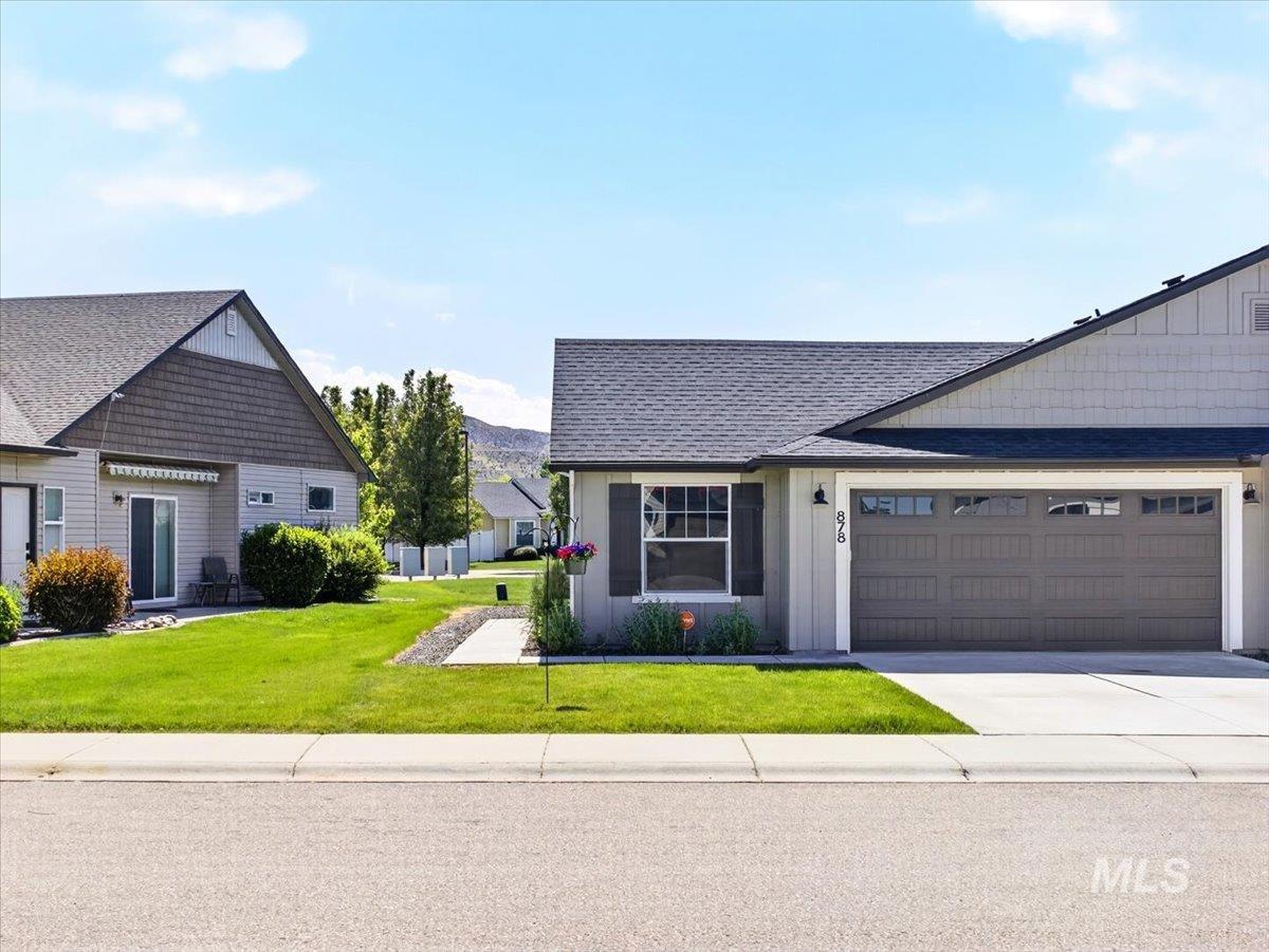 878 S Beaver Creek Way, Emmett, Idaho 83617, 3 Bedrooms, 2 Bathrooms, Residential For Sale, Price $337,900, 98988085