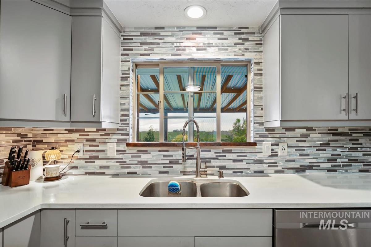 4602 W Central Rd, Emmett, Idaho 83617, 5 Bedrooms, 3 Bathrooms, Residential For Sale, Price $979,999, 98988088