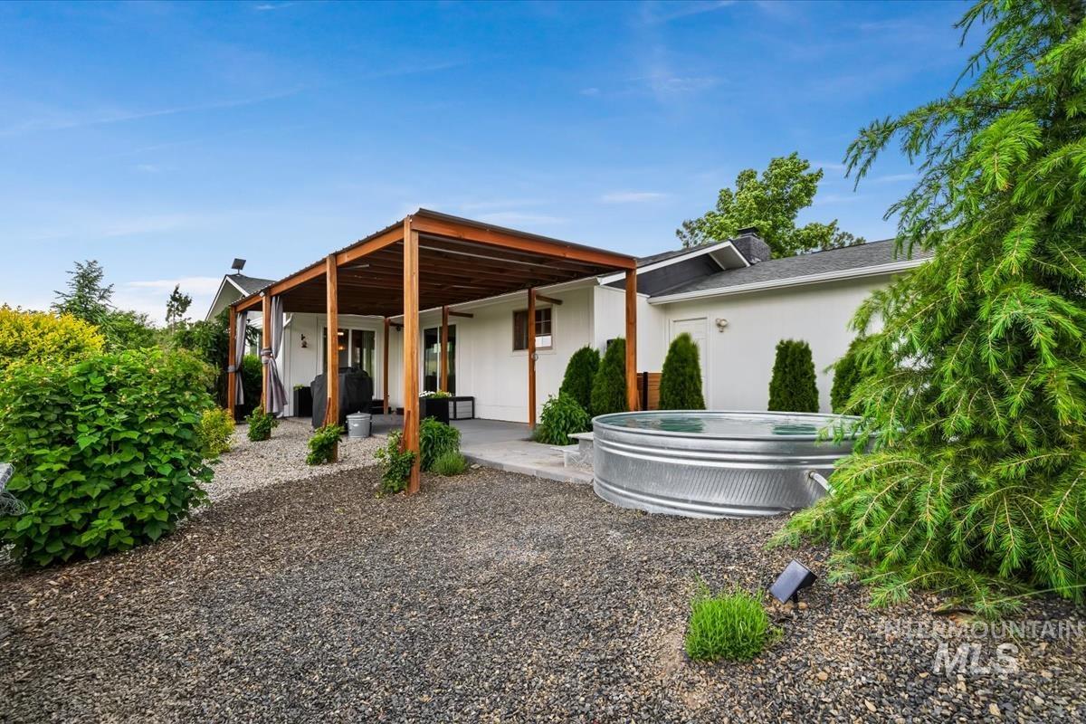 4602 W Central Rd, Emmett, Idaho 83617, 5 Bedrooms, 3 Bathrooms, Residential For Sale, Price $979,999, 98988088