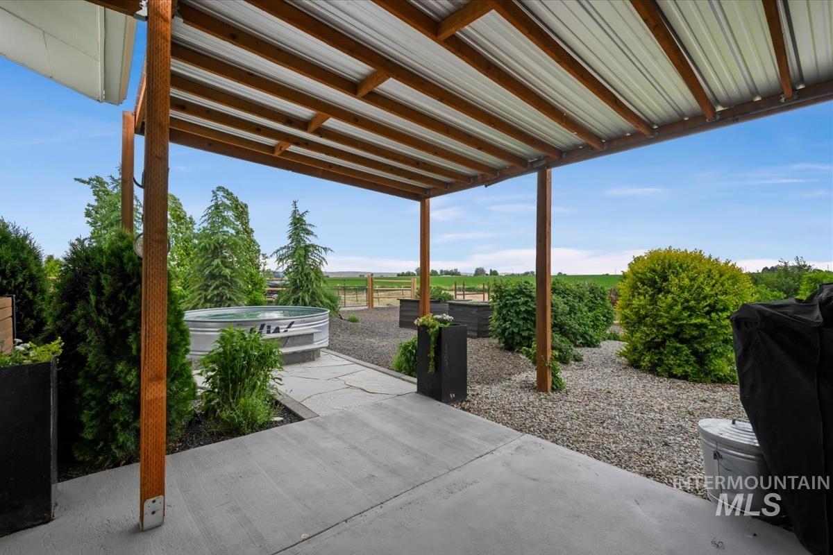 4602 W Central Rd, Emmett, Idaho 83617, 5 Bedrooms, 3 Bathrooms, Residential For Sale, Price $979,999, 98988088