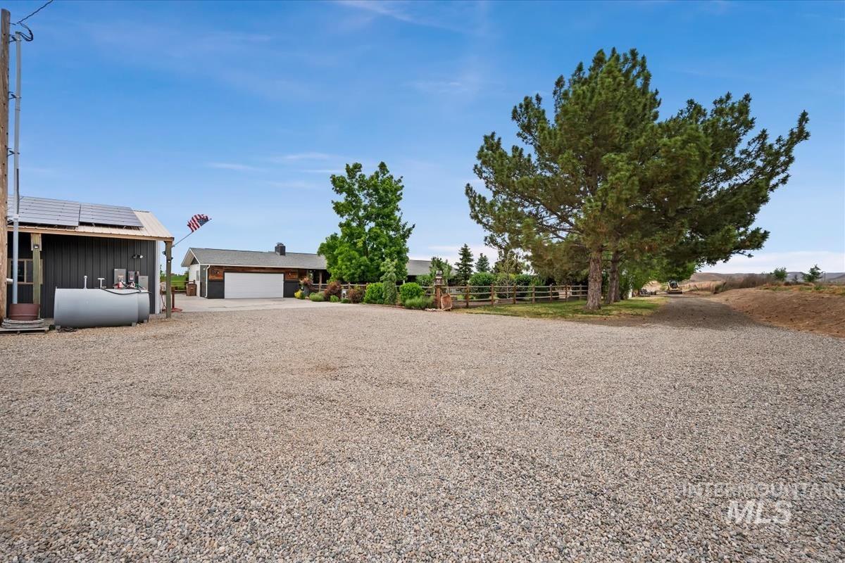 4602 W Central Rd, Emmett, Idaho 83617, 5 Bedrooms, 3 Bathrooms, Residential For Sale, Price $979,999, 98988088