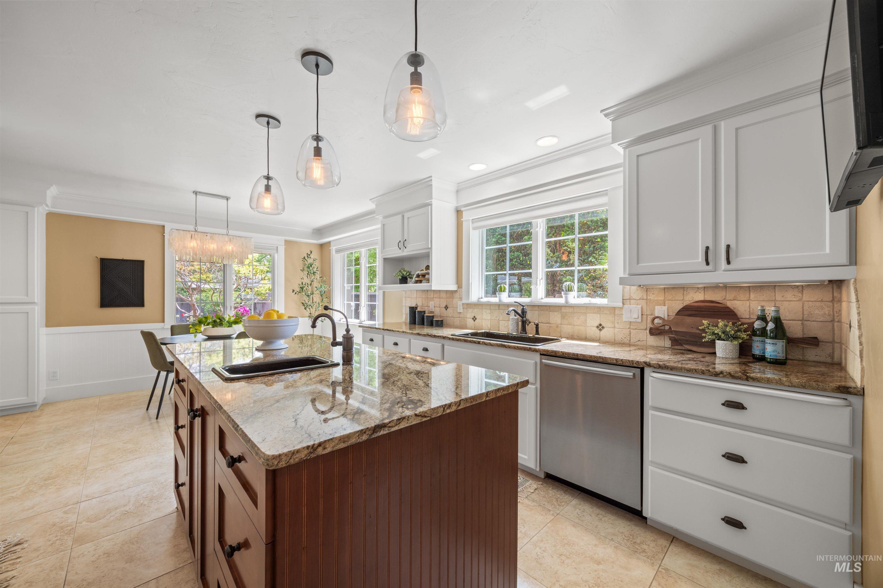 2914 N Alamo, Boise, Idaho 83704, 4 Bedrooms, 3 Bathrooms, Residential For Sale, Price $899,999, 98988091