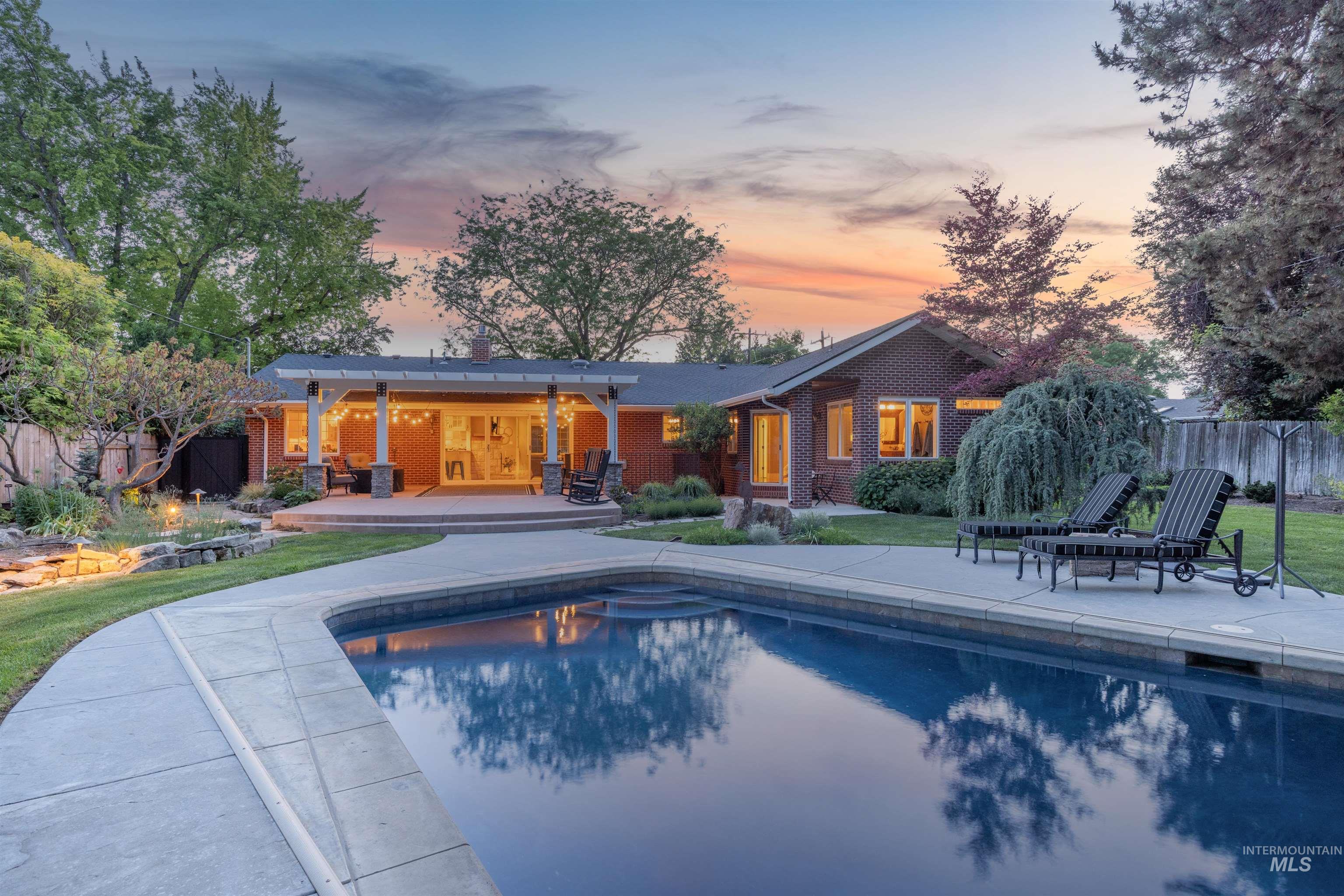 2914 N Alamo, Boise, Idaho 83704, 4 Bedrooms, 3 Bathrooms, Residential For Sale, Price $899,999, 98988091