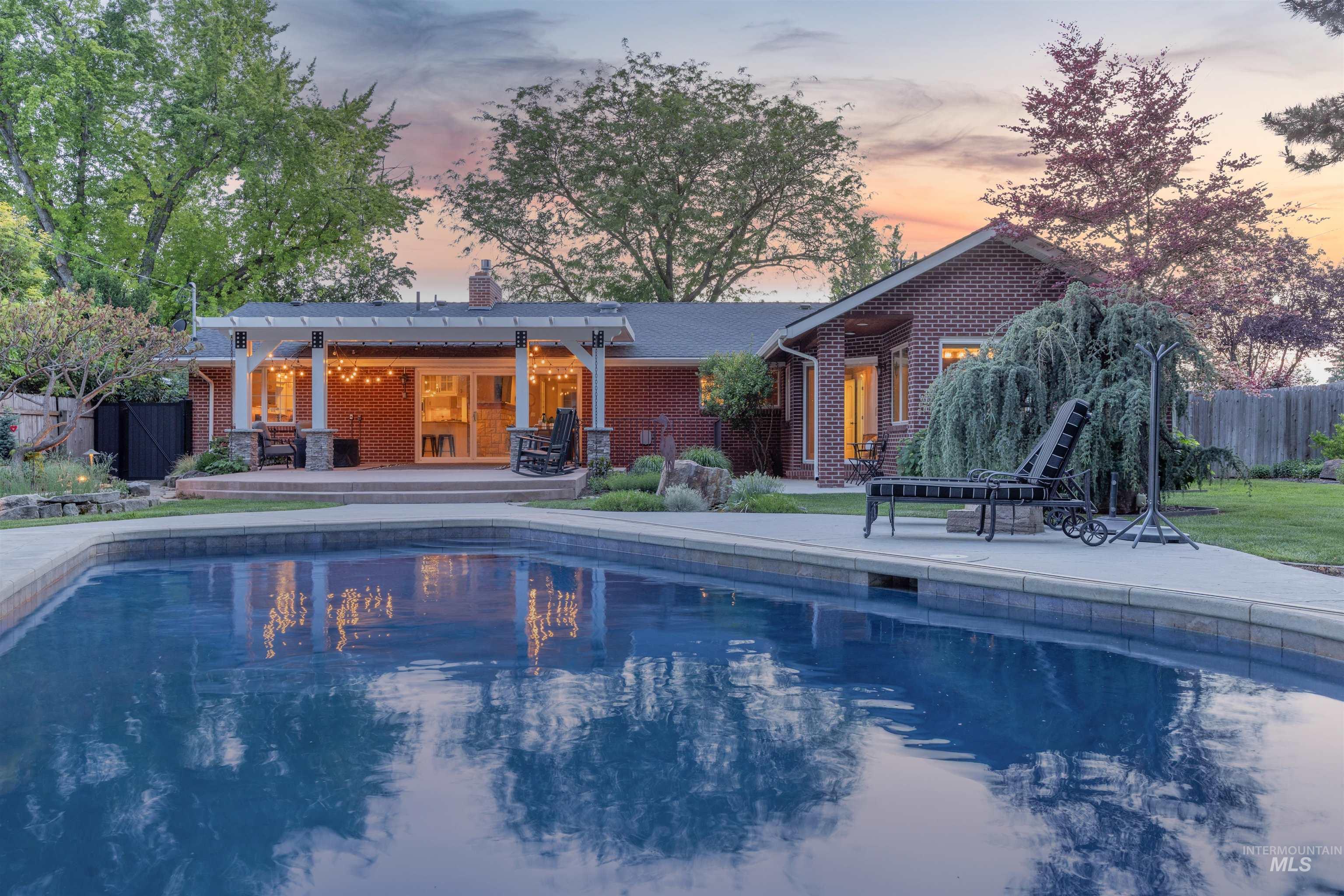 2914 N Alamo, Boise, Idaho 83704, 4 Bedrooms, 3 Bathrooms, Residential For Sale, Price $899,999, 98988091