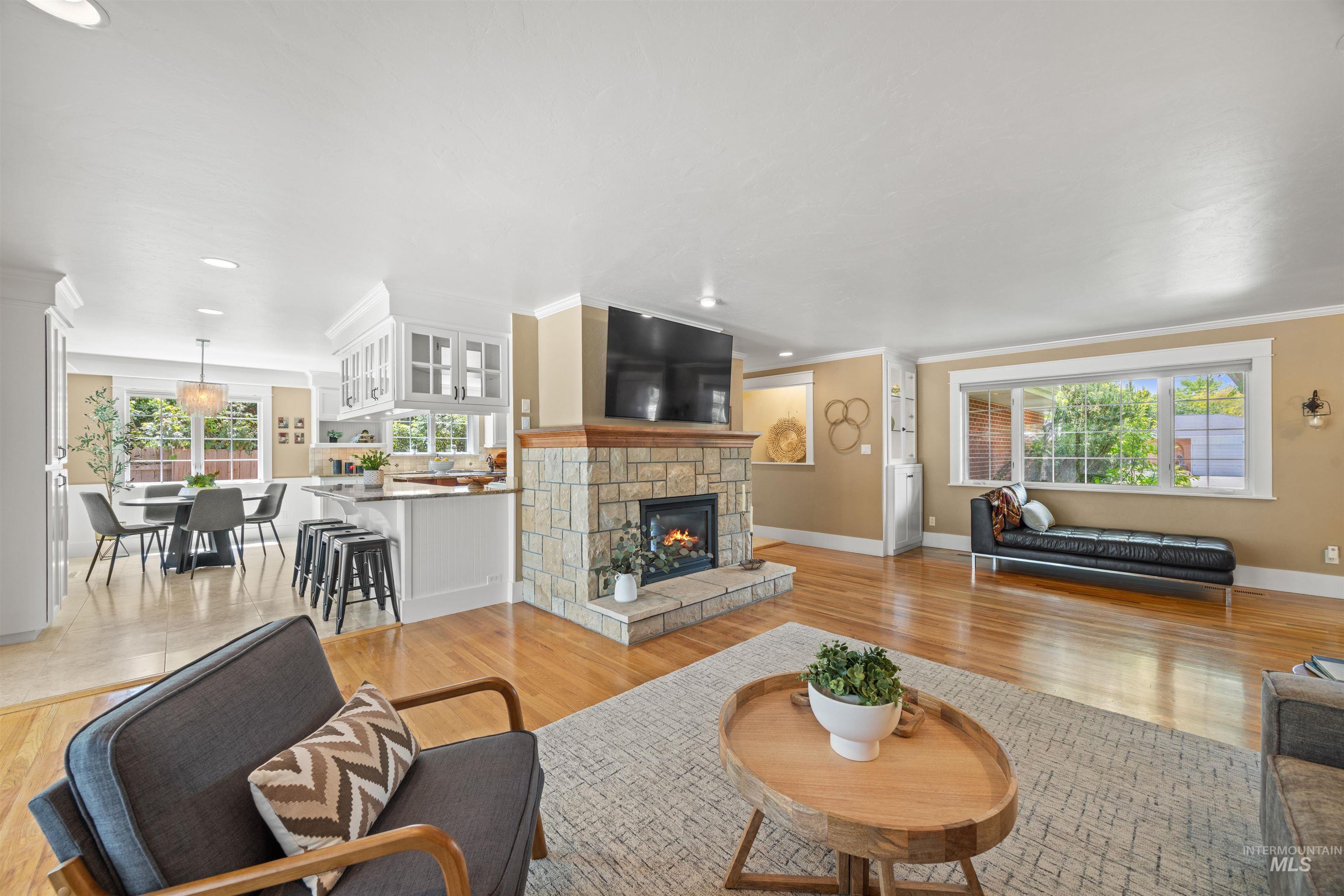 2914 N Alamo, Boise, Idaho 83704, 4 Bedrooms, 3 Bathrooms, Residential For Sale, Price $899,999, 98988091