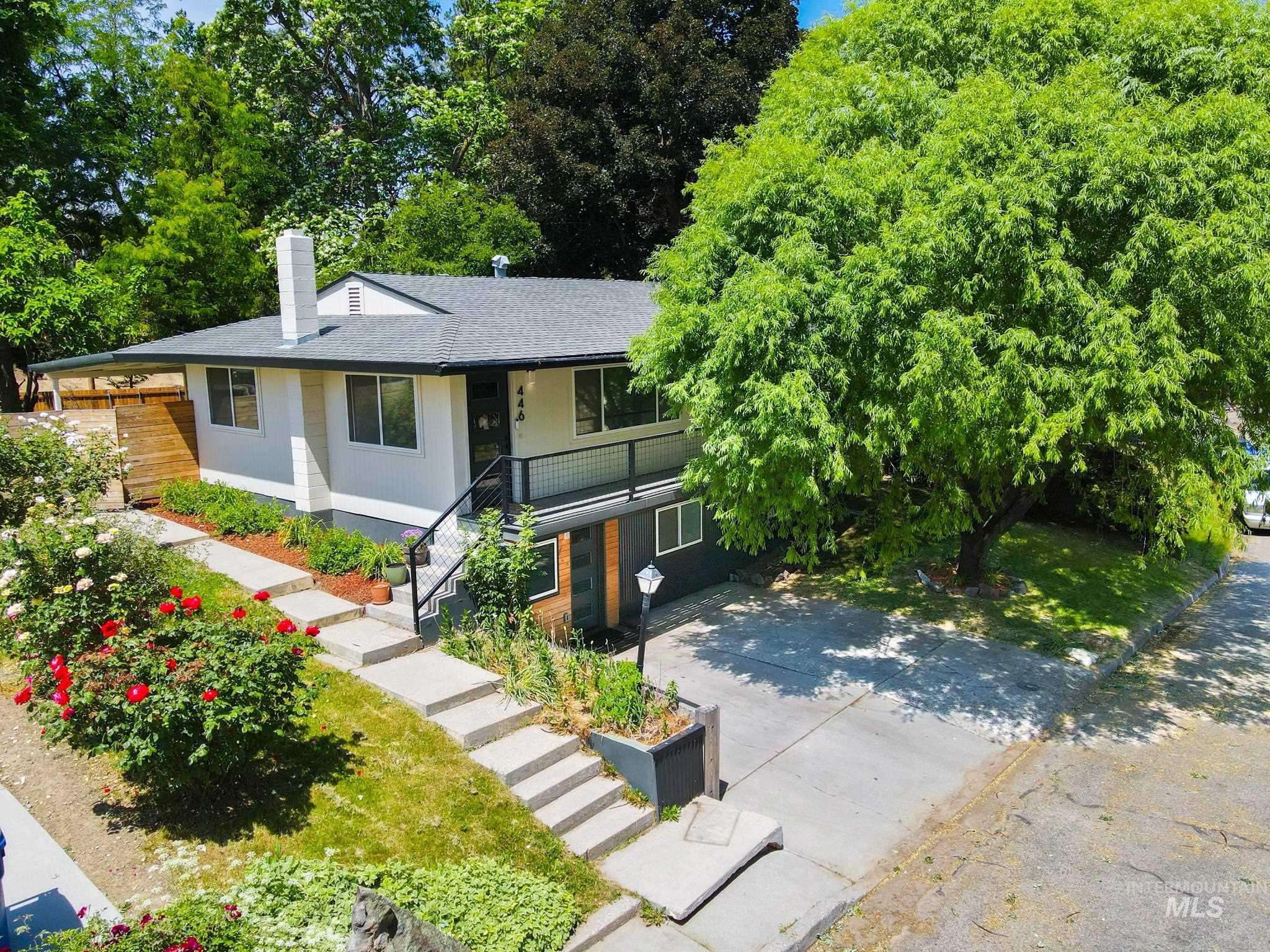 446 Perry Dr., Payette, Idaho 83661-0000, 4 Bedrooms, 2 Bathrooms, Residential For Sale, Price $415,000,MLS 98988100