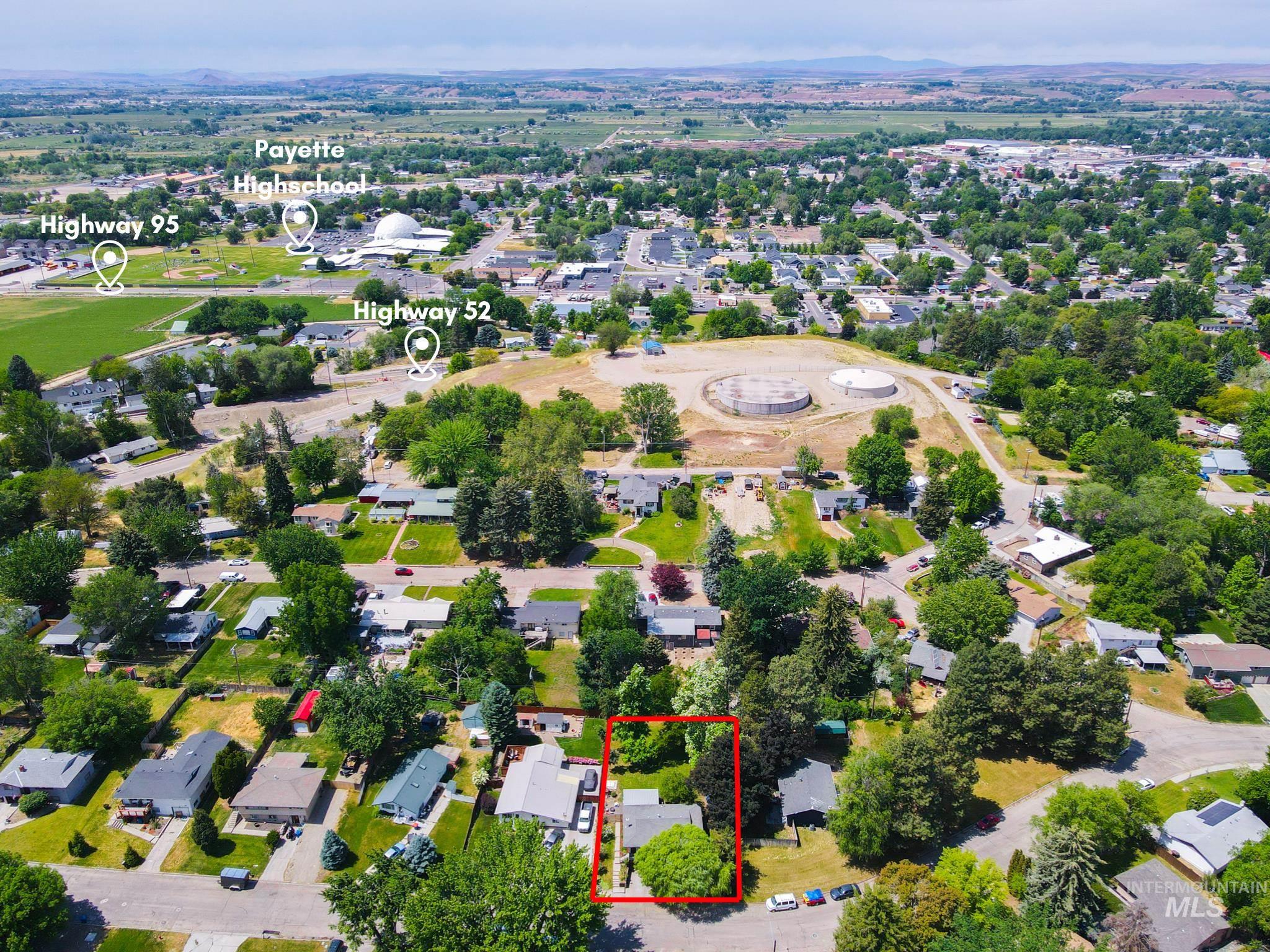 446 Perry Dr., Payette, Idaho 83661-0000, 4 Bedrooms, 2 Bathrooms, Residential For Sale, Price $415,000,MLS 98988100