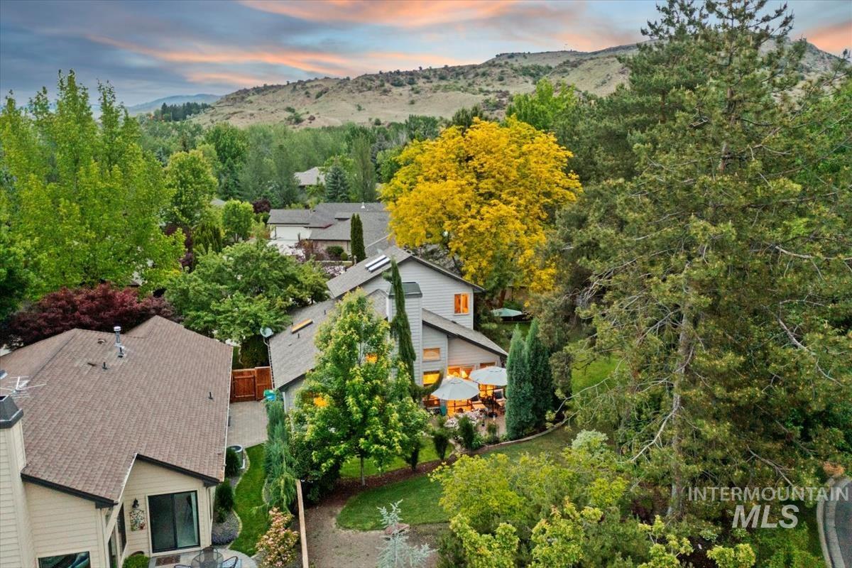 1979 S Springbrook Ln, Boise, Idaho 83706, 3 Bedrooms, 2.5 Bathrooms, Residential For Sale, Price $895,000, 98988102