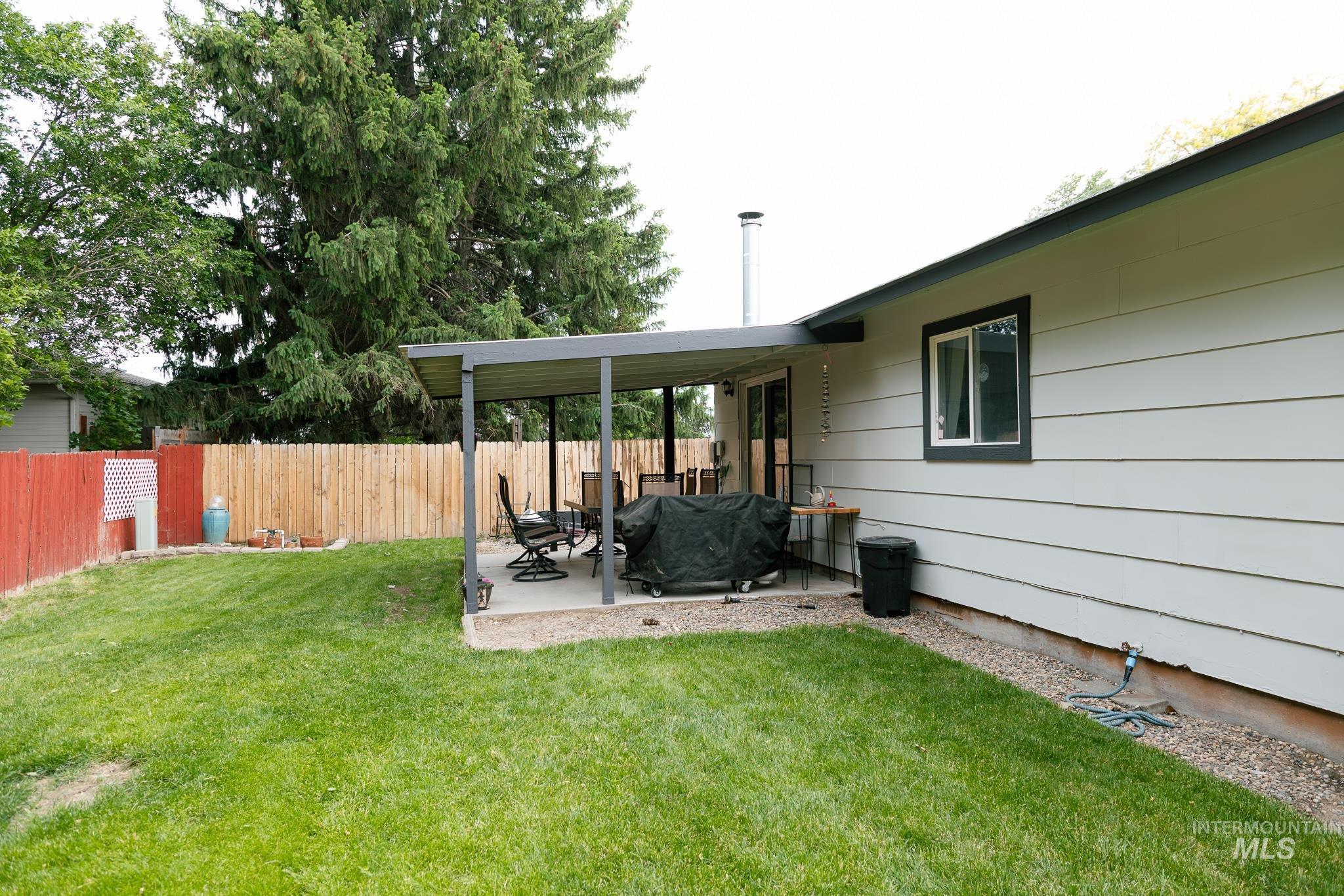 1406 N Lucille, Fruitland, Idaho 83619, 3 Bedrooms, 2 Bathrooms, Residential For Sale, Price $358,000,MLS 98988103