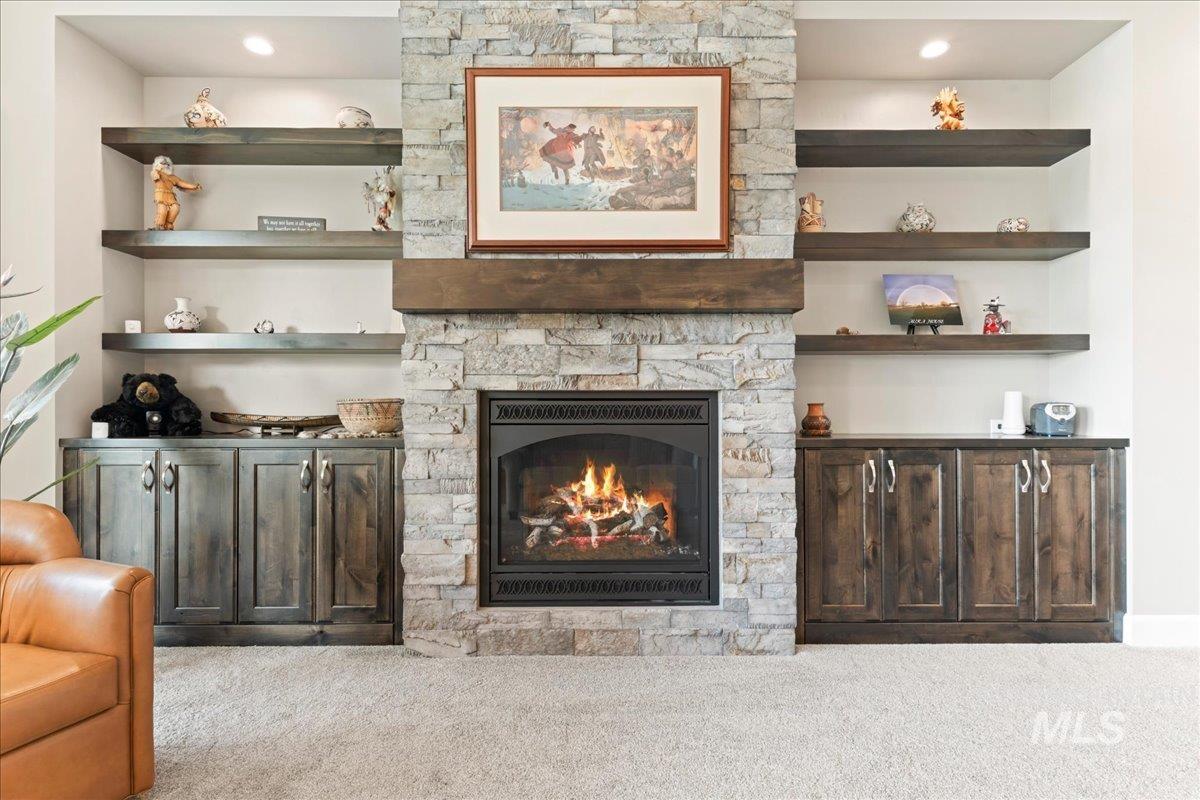 22206 Aura Vista Way, Caldwell, Idaho 83607, 4 Bedrooms, 2.5 Bathrooms, Residential For Sale, Price $1,020,000, 98988104