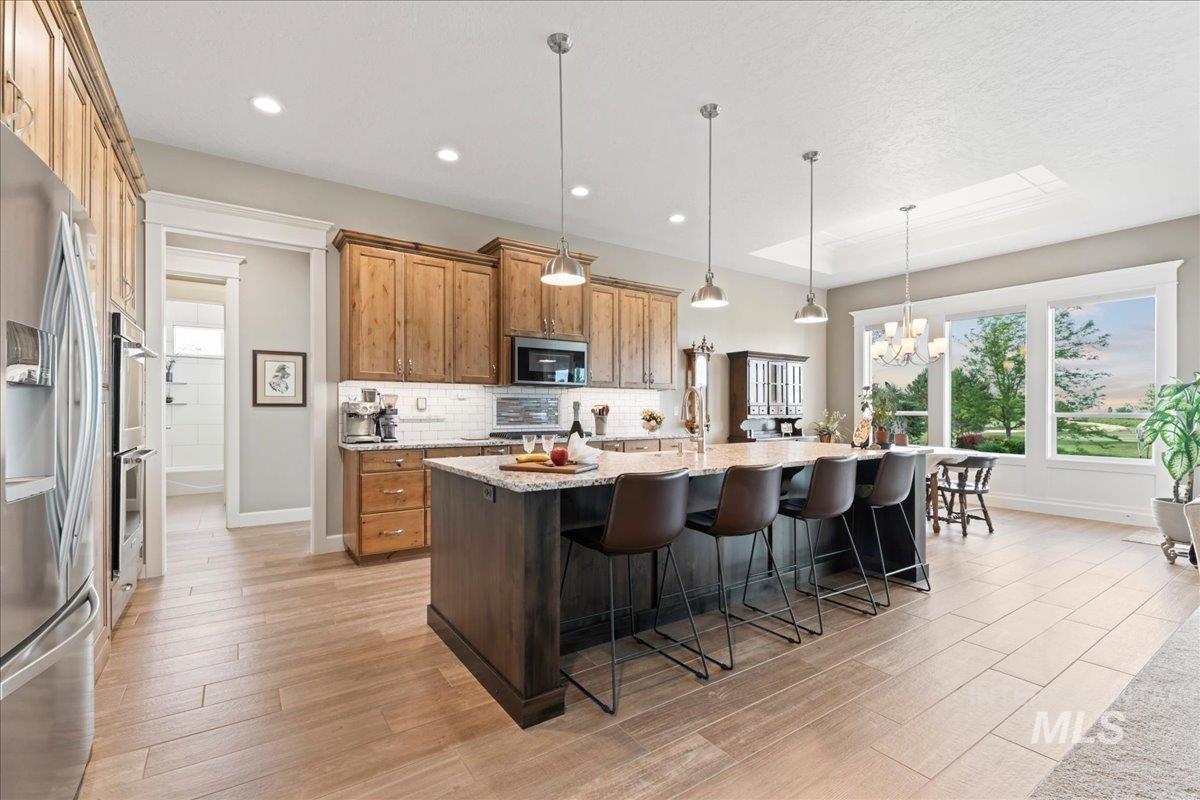 22206 Aura Vista Way, Caldwell, Idaho 83607, 4 Bedrooms, 2.5 Bathrooms, Residential For Sale, Price $1,020,000, 98988104