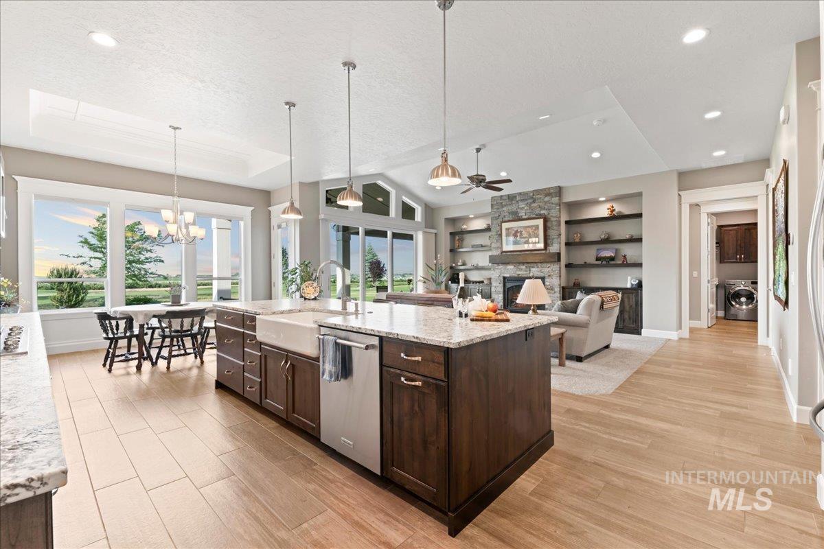 22206 Aura Vista Way, Caldwell, Idaho 83607, 4 Bedrooms, 2.5 Bathrooms, Residential For Sale, Price $1,020,000, 98988104
