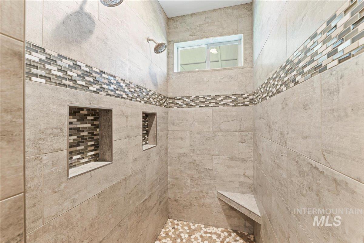 22206 Aura Vista Way, Caldwell, Idaho 83607, 4 Bedrooms, 2.5 Bathrooms, Residential For Sale, Price $1,020,000, 98988104