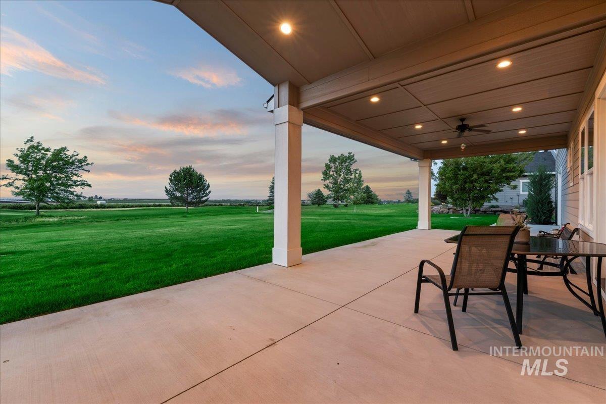 22206 Aura Vista Way, Caldwell, Idaho 83607, 4 Bedrooms, 2.5 Bathrooms, Residential For Sale, Price $1,020,000, 98988104