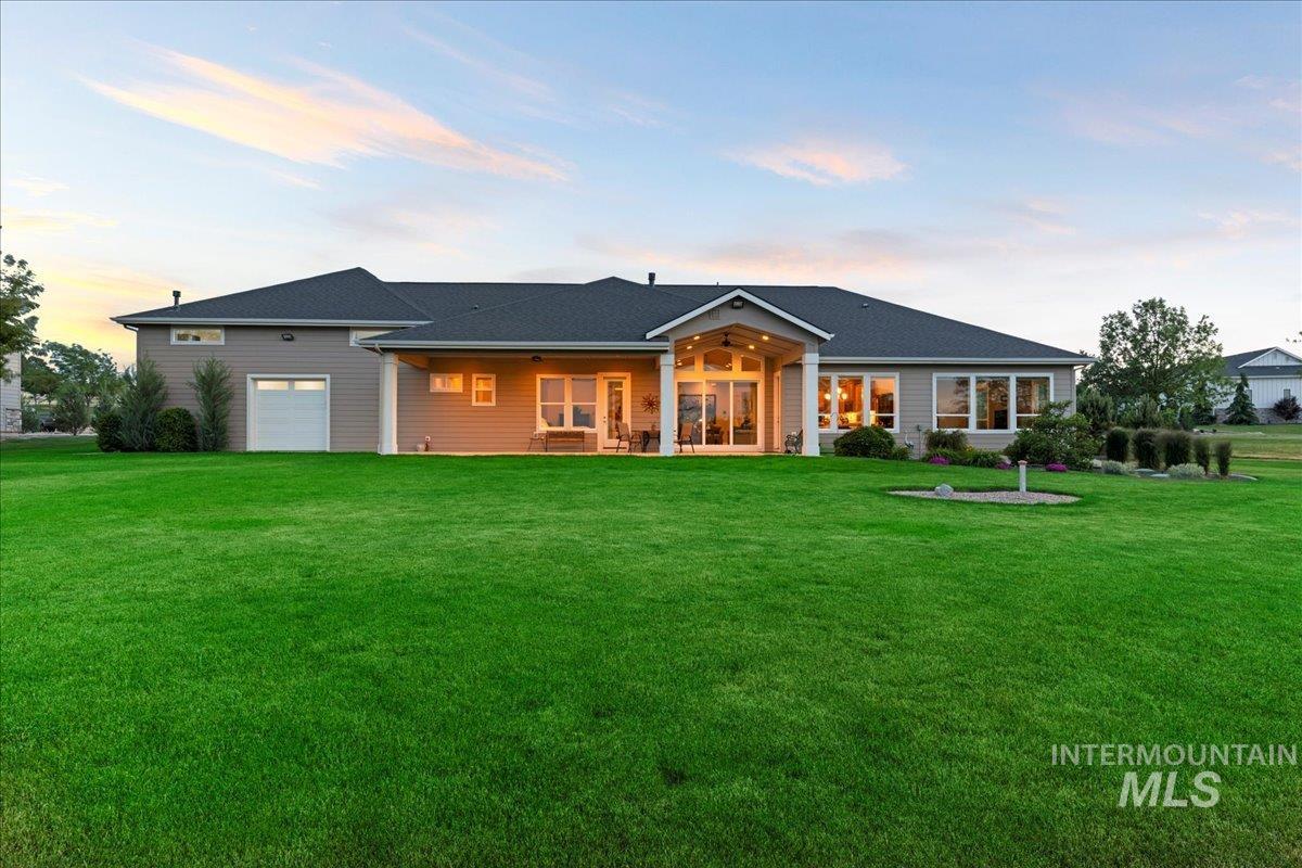 22206 Aura Vista Way, Caldwell, Idaho 83607, 4 Bedrooms, 2.5 Bathrooms, Residential For Sale, Price $1,020,000, 98988104