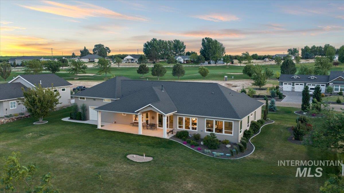 22206 Aura Vista Way, Caldwell, Idaho 83607, 4 Bedrooms, 2.5 Bathrooms, Residential For Sale, Price $1,020,000, 98988104