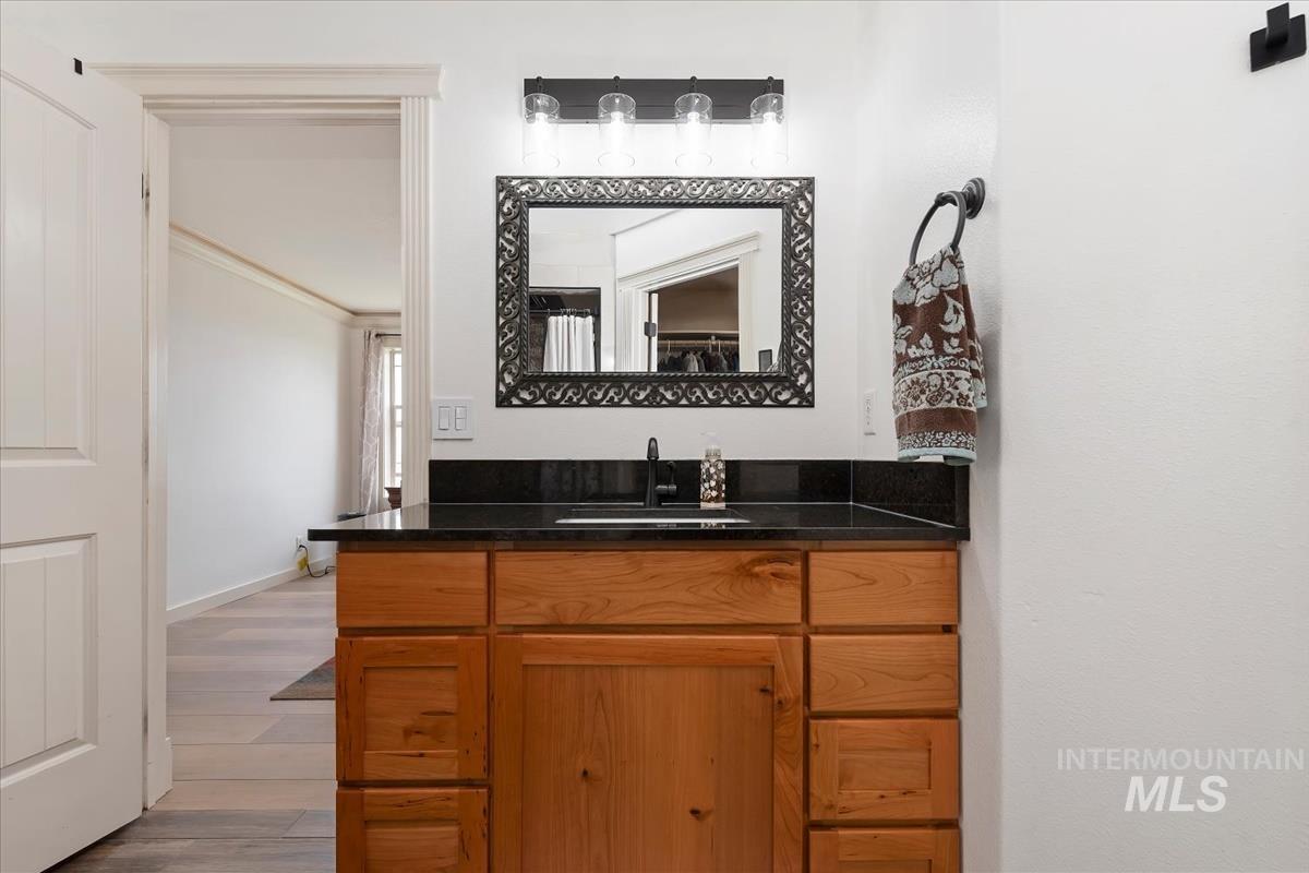 5915 SW Ashley Ct., Mountain Home, Idaho 83647, 3 Bedrooms, 3 Bathrooms, Residential For Sale, Price $699,900,MLS 98988105