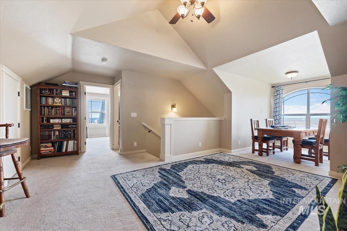 5915 SW Ashley Ct., Mountain Home, Idaho 83647, 3 Bedrooms, 3 Bathrooms, Residential For Sale, Price $699,900,MLS 98988105