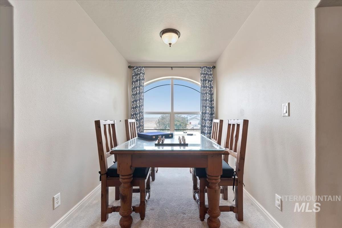 5915 SW Ashley Ct., Mountain Home, Idaho 83647, 3 Bedrooms, 3 Bathrooms, Residential For Sale, Price $699,900,MLS 98988105