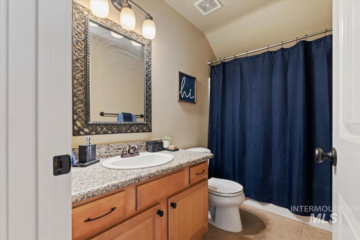 5915 SW Ashley Ct., Mountain Home, Idaho 83647, 3 Bedrooms, 3 Bathrooms, Residential For Sale, Price $699,900,MLS 98988105