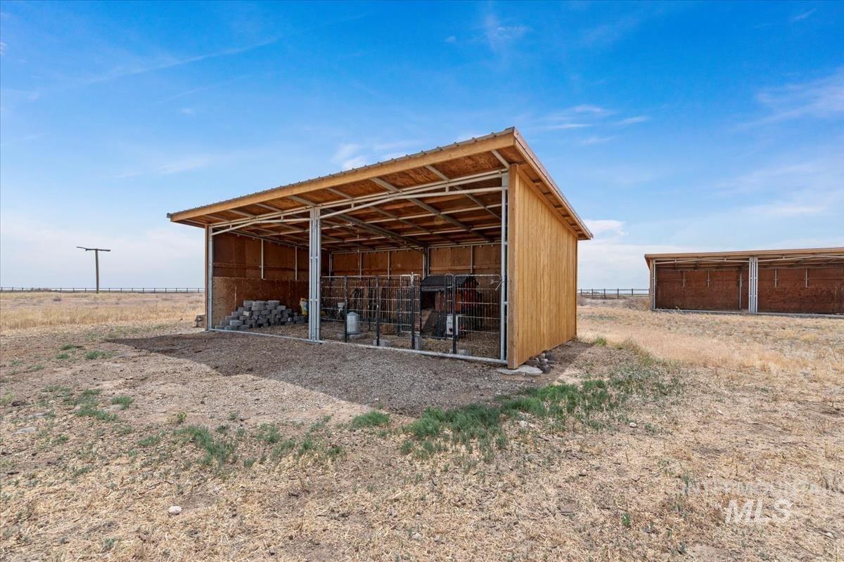 5915 SW Ashley Ct., Mountain Home, Idaho 83647, 3 Bedrooms, 3 Bathrooms, Residential For Sale, Price $699,900,MLS 98988105