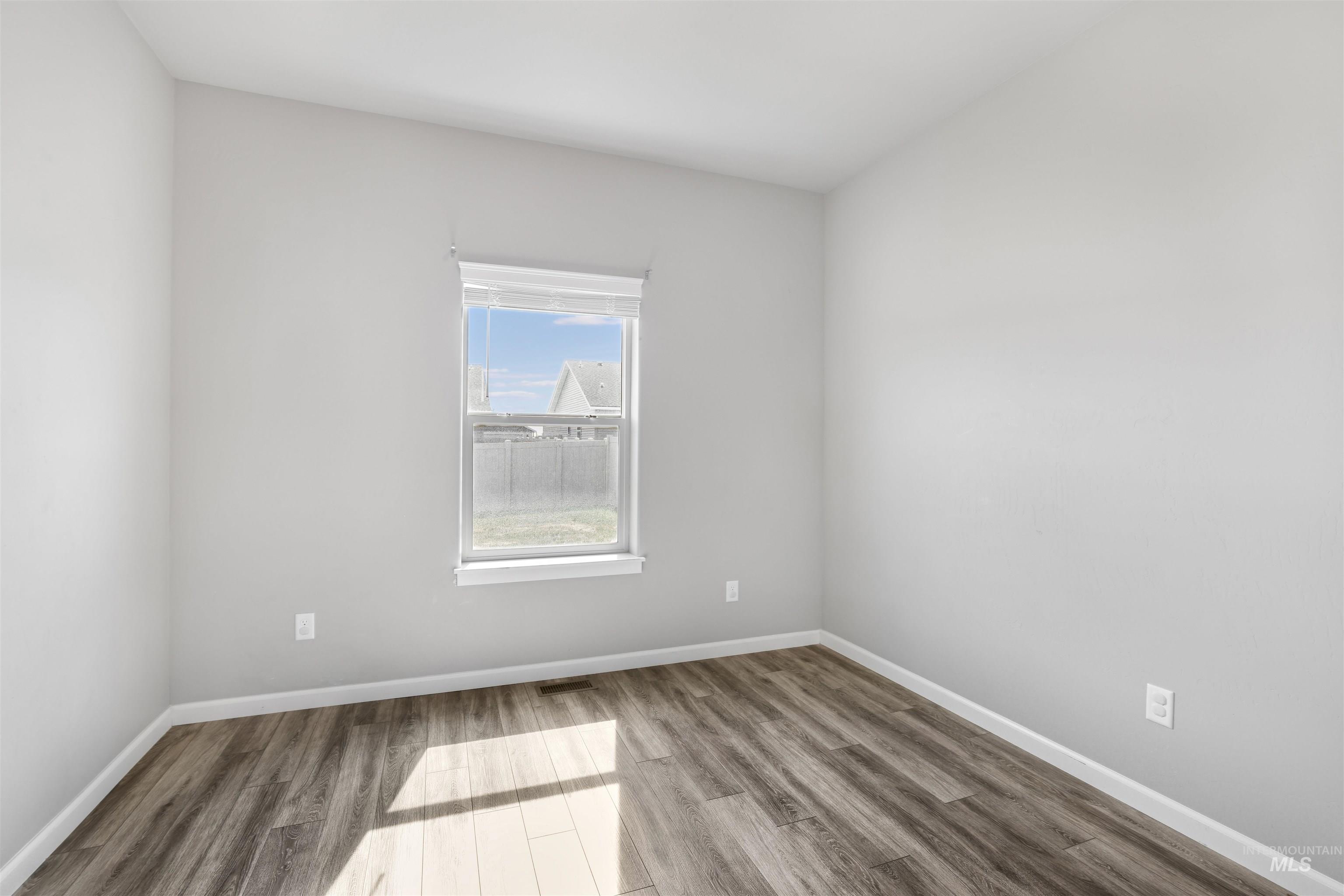 381 Benno St., Twin Falls, Idaho 83301, 3 Bedrooms, 2 Bathrooms, Residential For Sale, Price $359,900,MLS 98988107