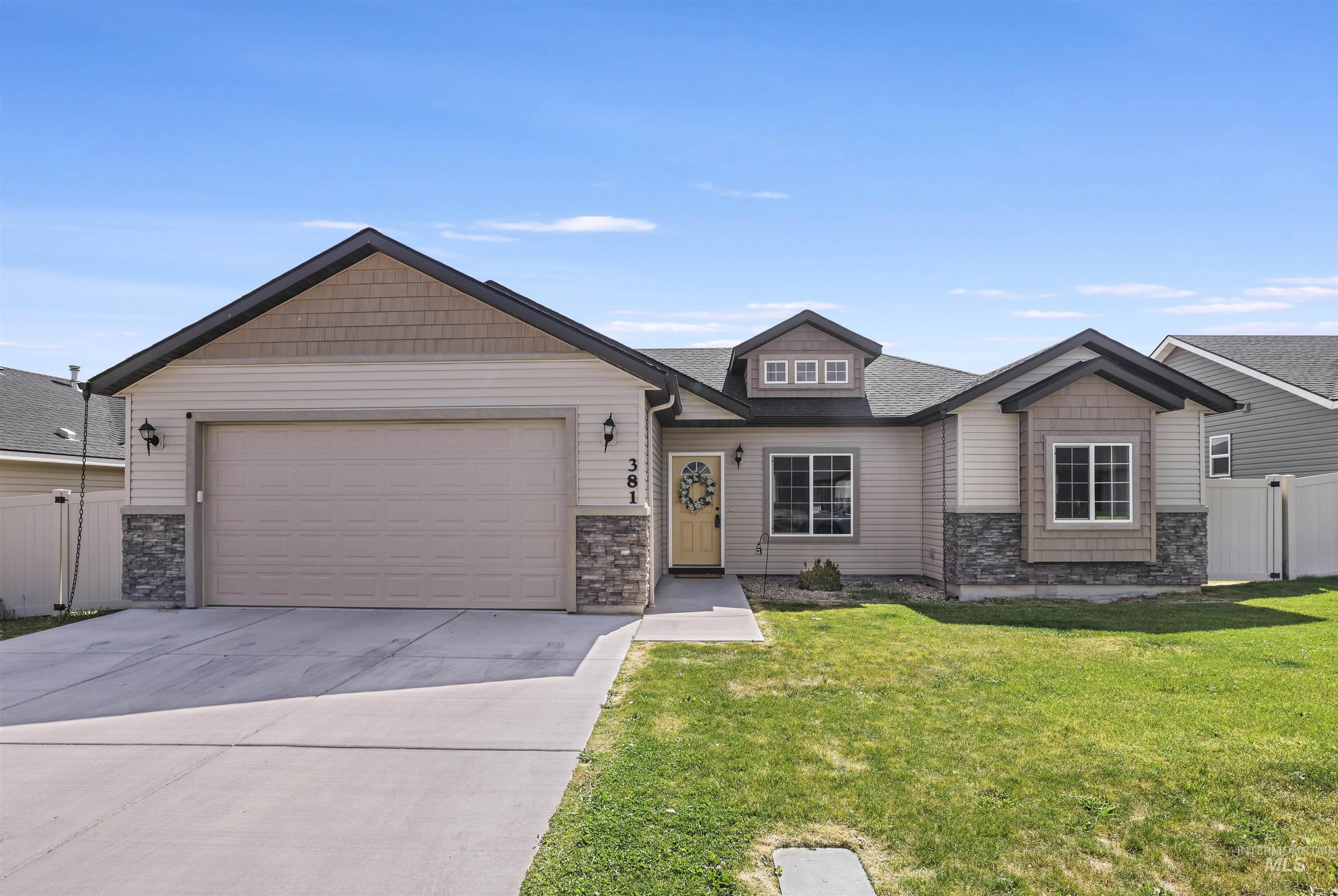 381 Benno St., Twin Falls, Idaho 83301, 3 Bedrooms, 2 Bathrooms, Residential For Sale, Price $359,900,MLS 98988107