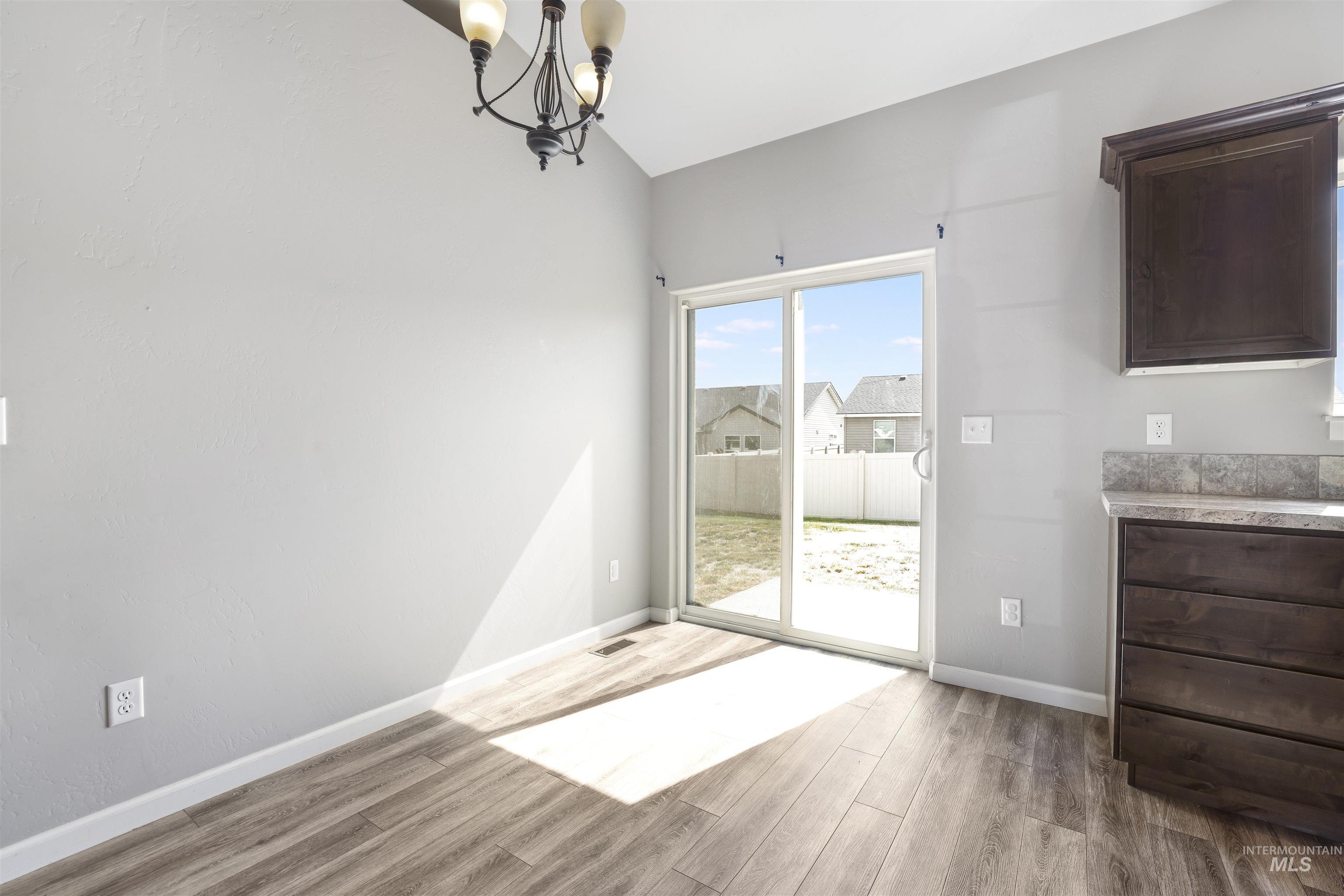 381 Benno St., Twin Falls, Idaho 83301, 3 Bedrooms, 2 Bathrooms, Residential For Sale, Price $359,900,MLS 98988107