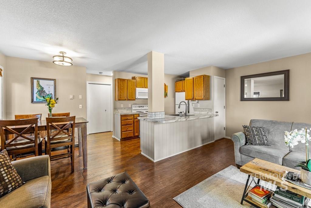 601 Hemlock St., McCall, Idaho 83638, 2 Bedrooms, 1 Bathroom, Residential For Sale, Price $419,000,MLS 98988108