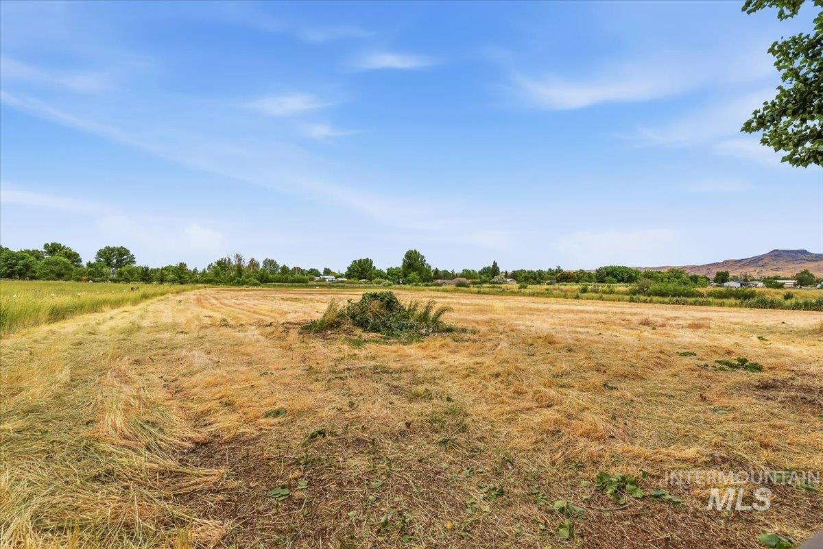 3820 Waterwheel Road, Emmett, Idaho 83617-9079, 3 Bedrooms, 2 Bathrooms, Residential For Sale, Price $675,000, 98988110