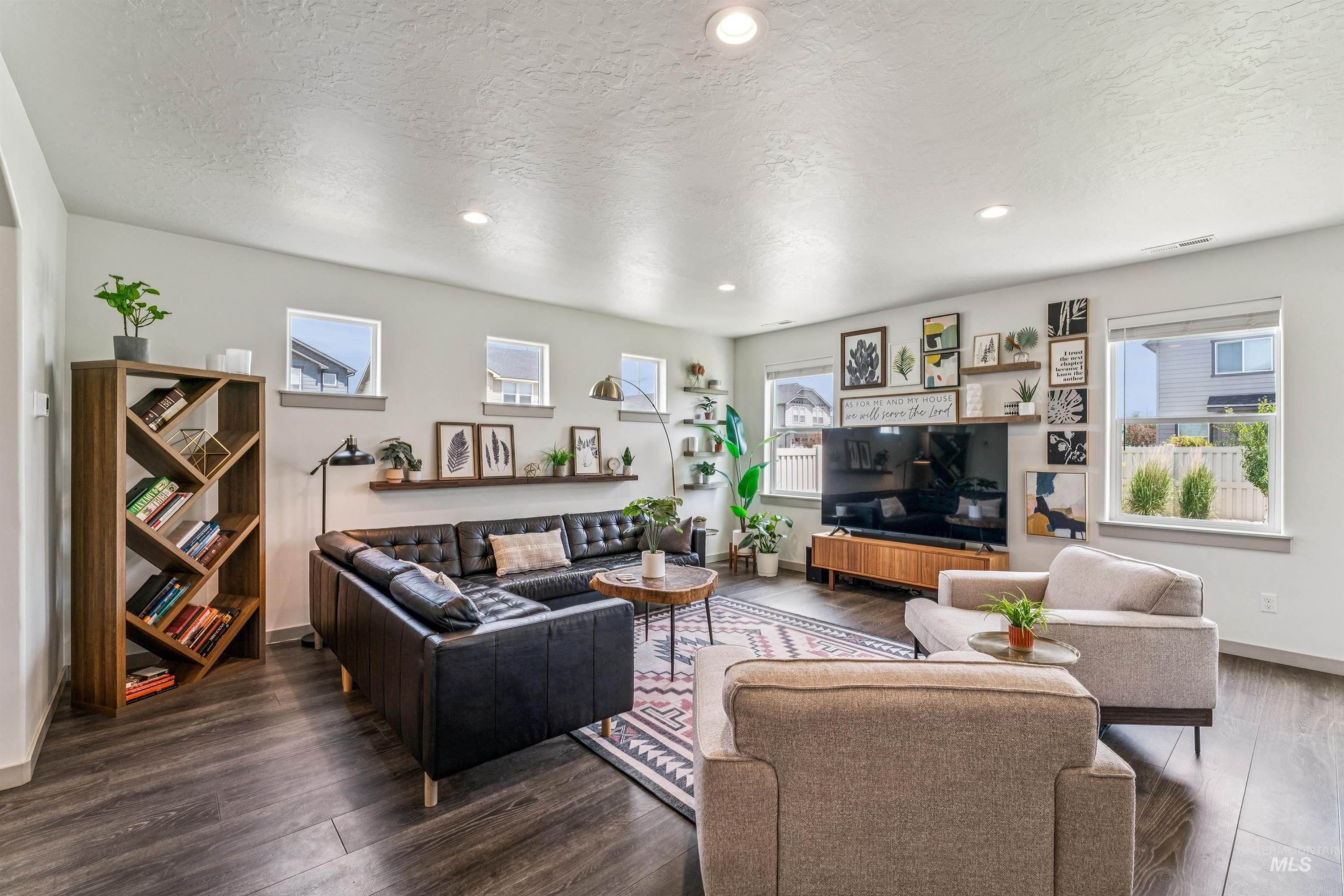4694 N Patimos Ave, Meridian, Idaho 83646, 4 Bedrooms, 2.5 Bathrooms, Residential For Sale, Price $589,900,MLS 98988112