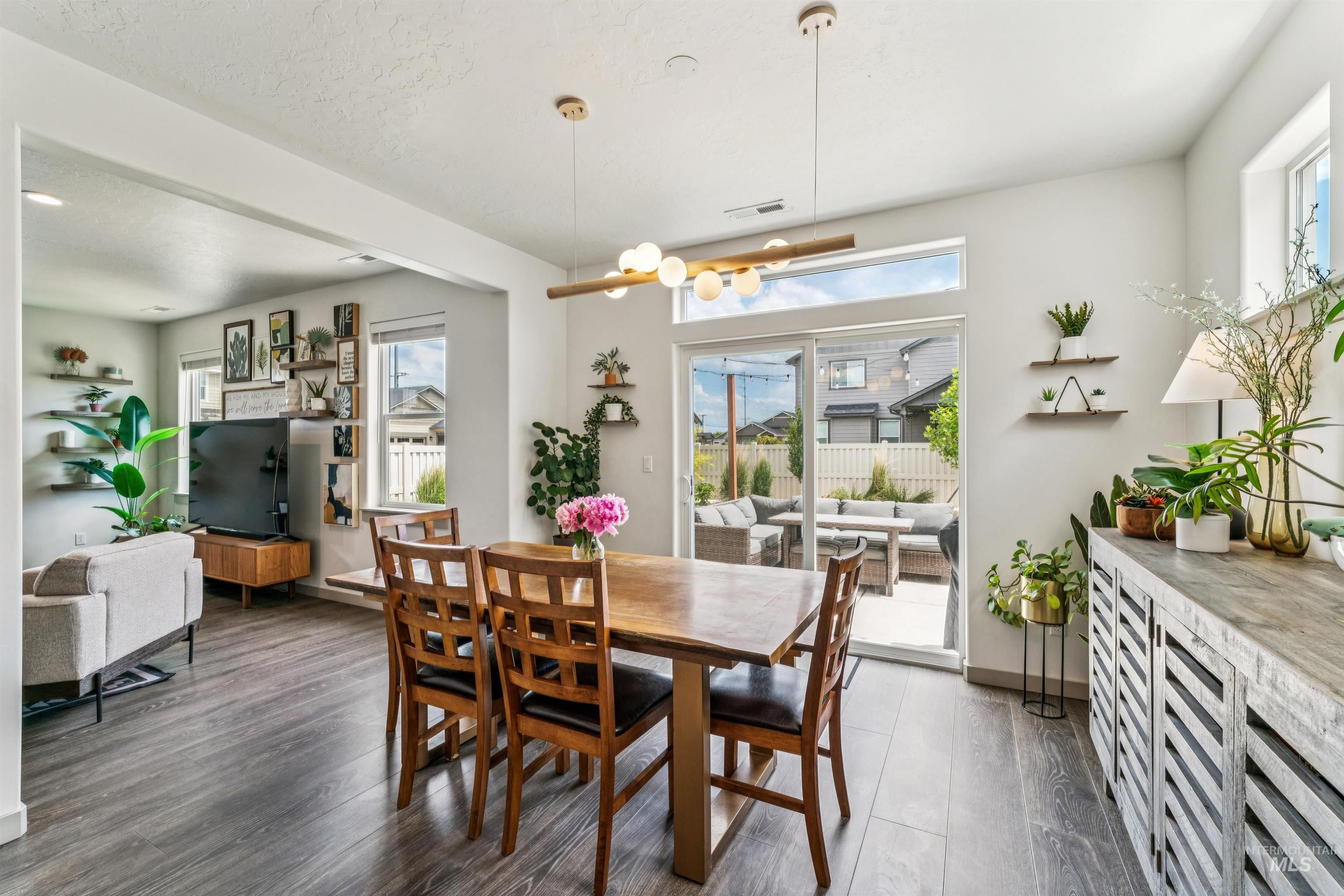 4694 N Patimos Ave, Meridian, Idaho 83646, 4 Bedrooms, 2.5 Bathrooms, Residential For Sale, Price $589,900,MLS 98988112