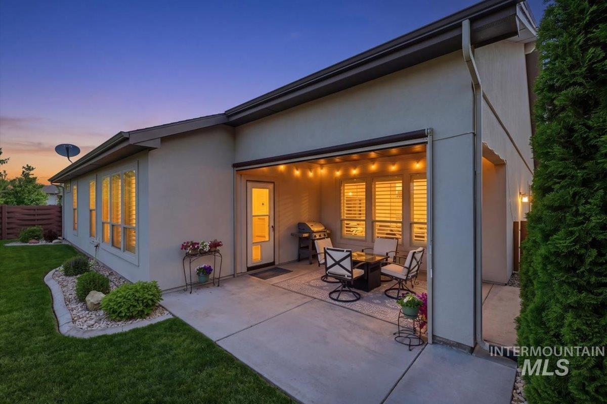 6991 N Exeter Pl., Meridian, Idaho 83646, 4 Bedrooms, 2.5 Bathrooms, Residential For Sale, Price $764,800, 98988113