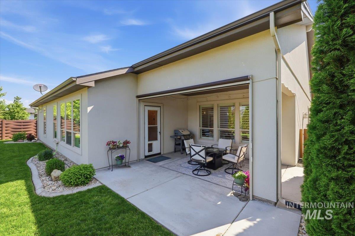 6991 N Exeter Pl., Meridian, Idaho 83646, 4 Bedrooms, 2.5 Bathrooms, Residential For Sale, Price $764,800, 98988113
